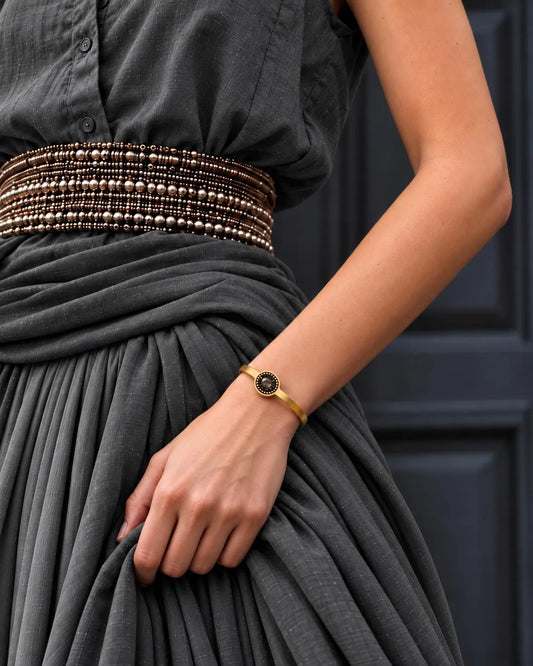 SOFIA - Pulseira fina em aço dourado com missangas - Dourado-Preto
